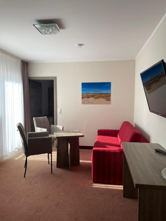 Hotel Neptun Schillig Exterior photo